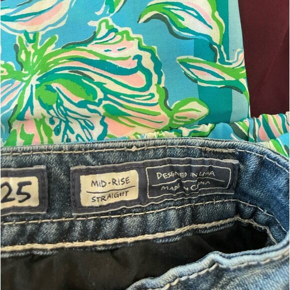 Miss Me Distressed Embroidered Low Rise Straight Leg Jeans - Picture 8 of 9